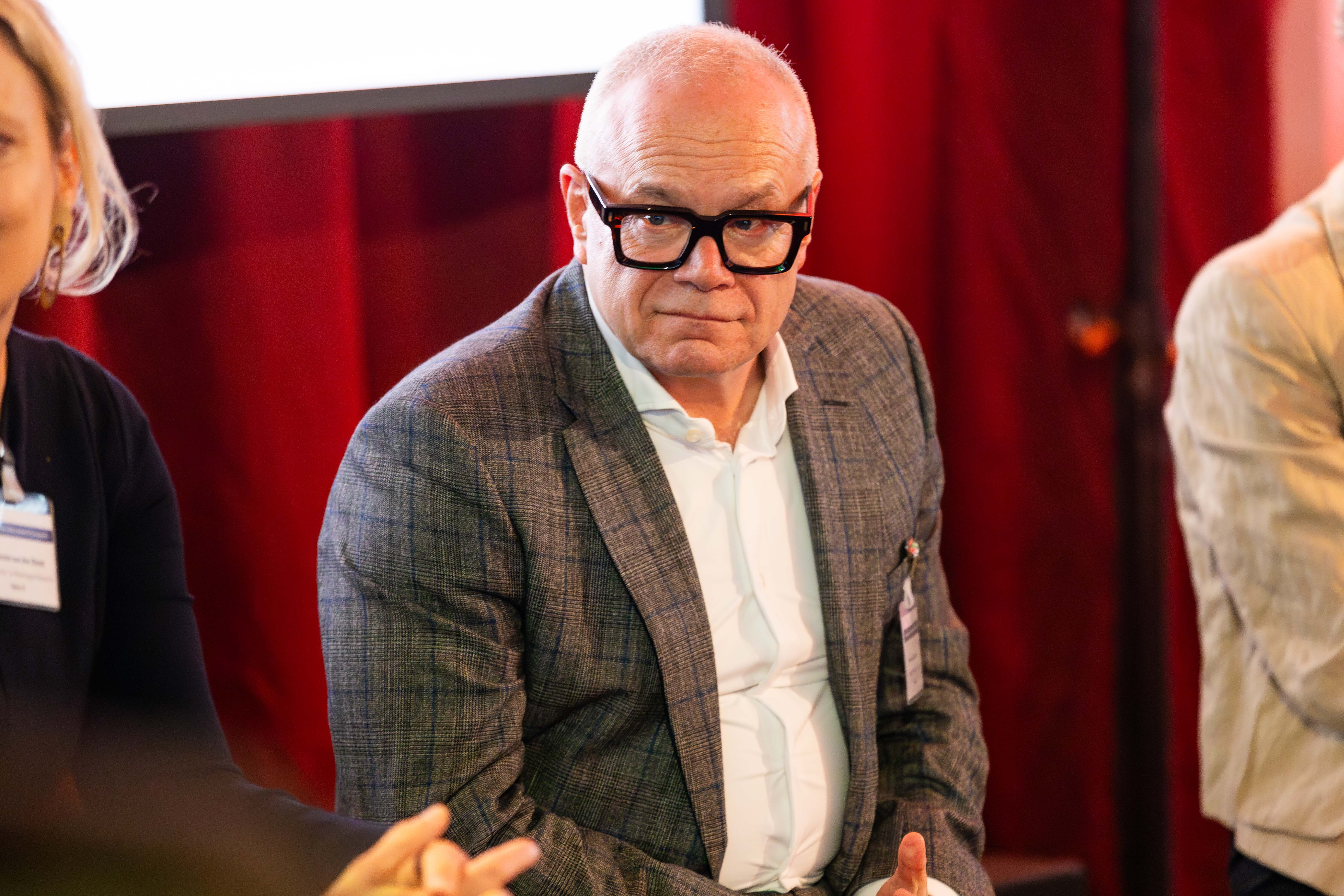 DXP WNB NOBW ATW 20251002 093